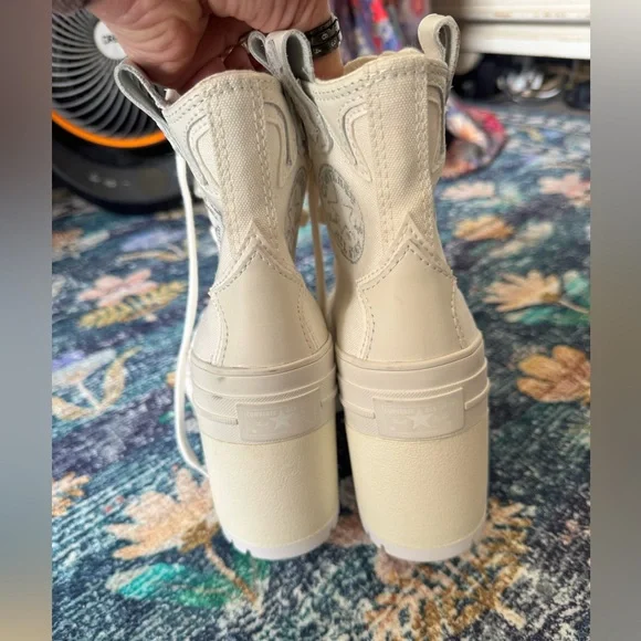 NWOT Converse White Western Heel Lace-Up Platform Ankle Boots - Picture 6 of 9